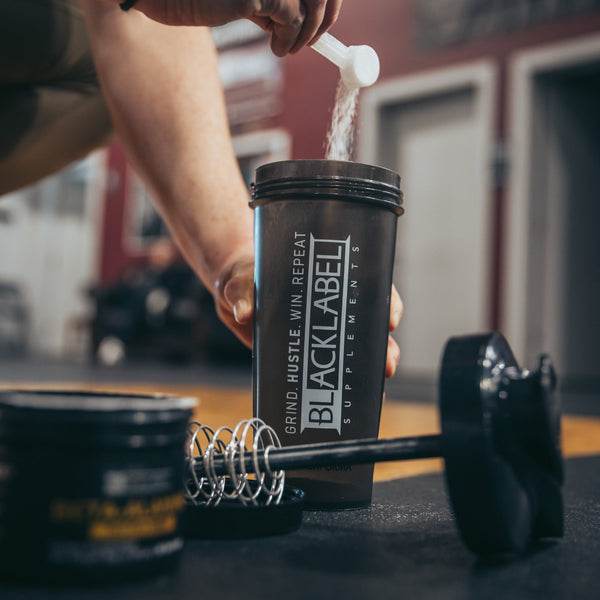 28oz Shaker Bottle for Protein and Fitness Drinks